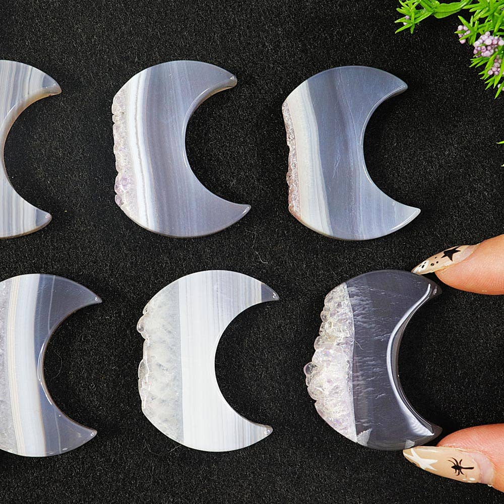 Agate Druze Moon with Amethyst Druze