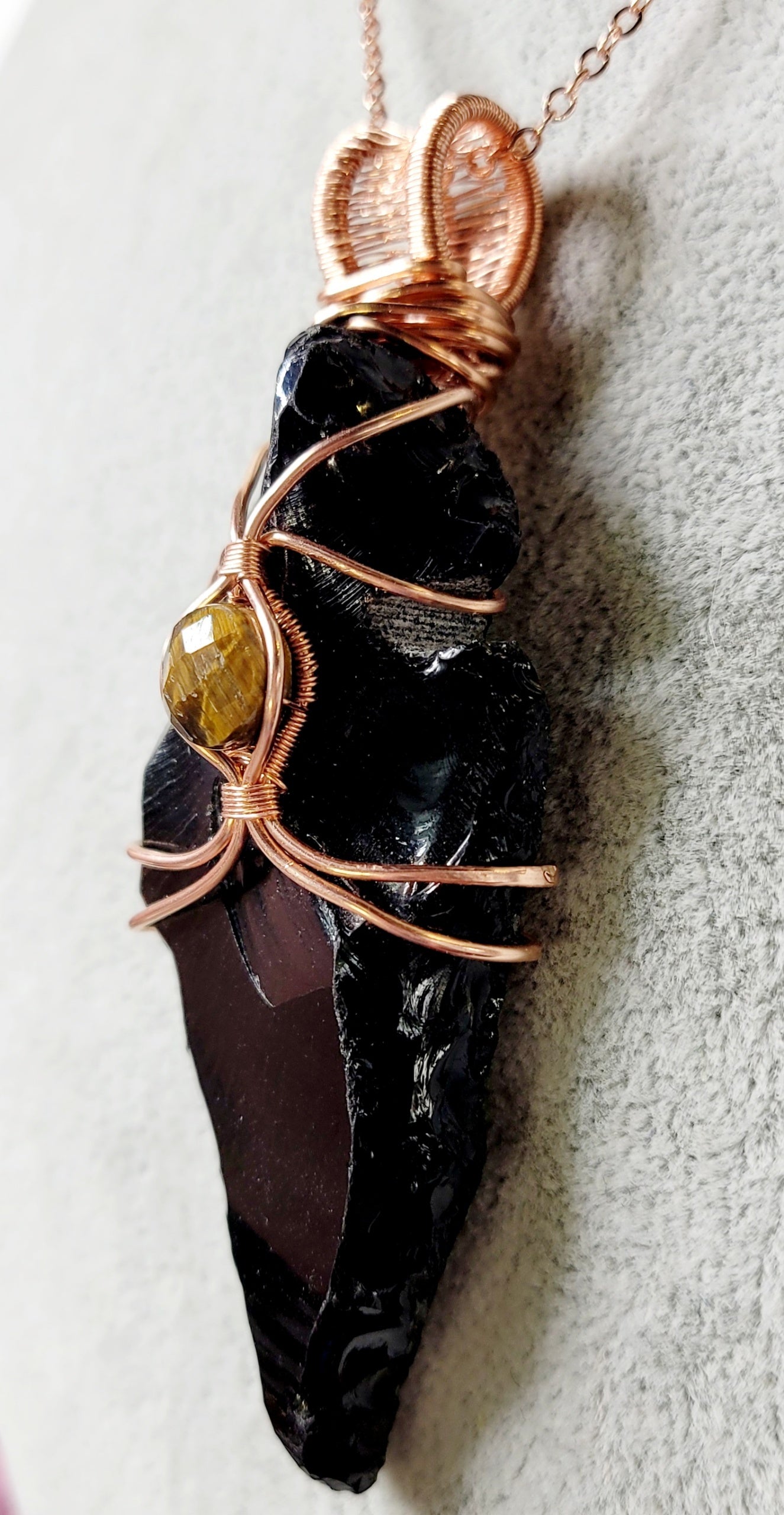 Obsidian Arrowhead w/ Tiger Eye
Wire Wrap
