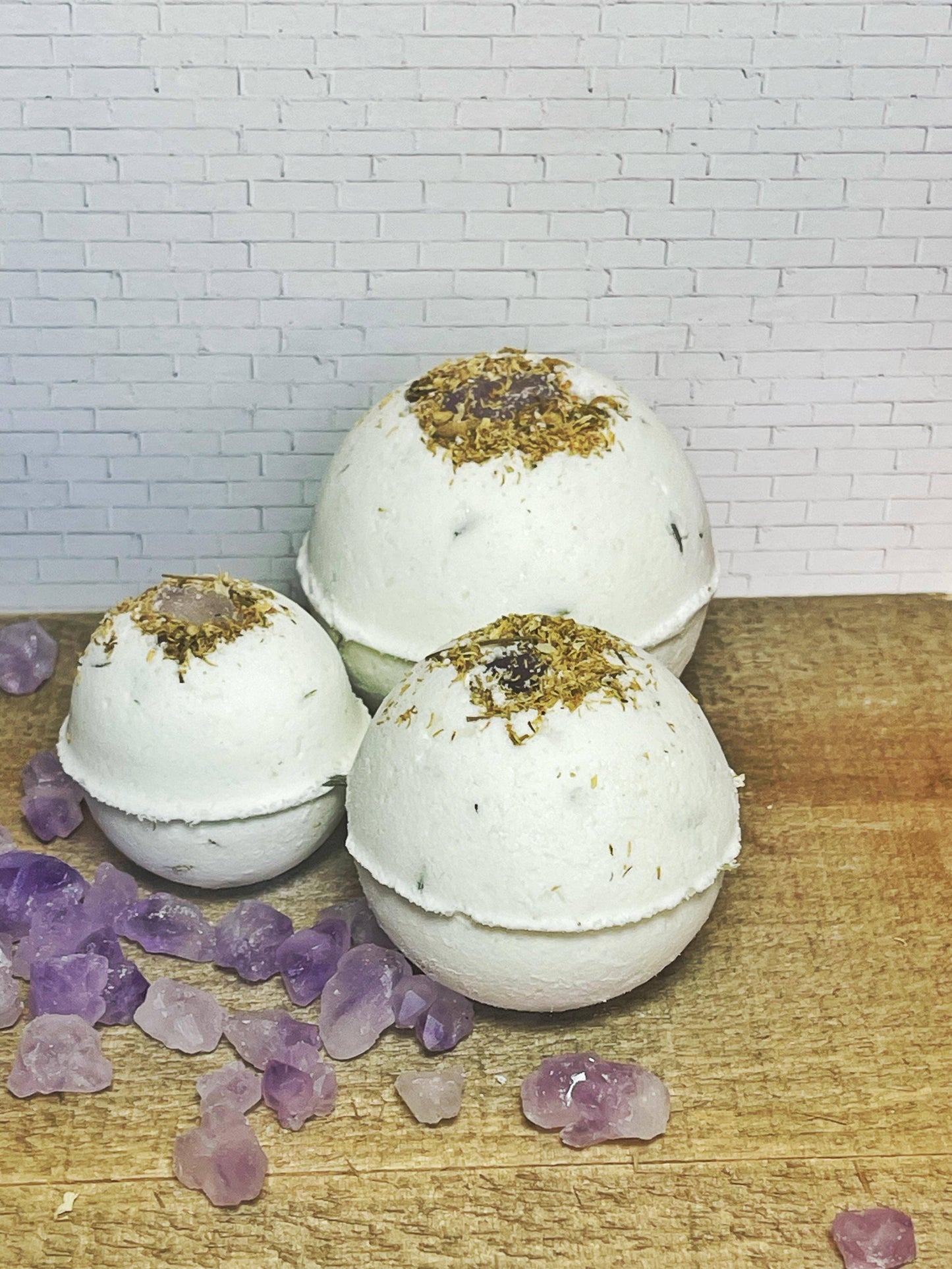 Amethyst & Chamomile Sleepytime Bath Bomb with Melatonin