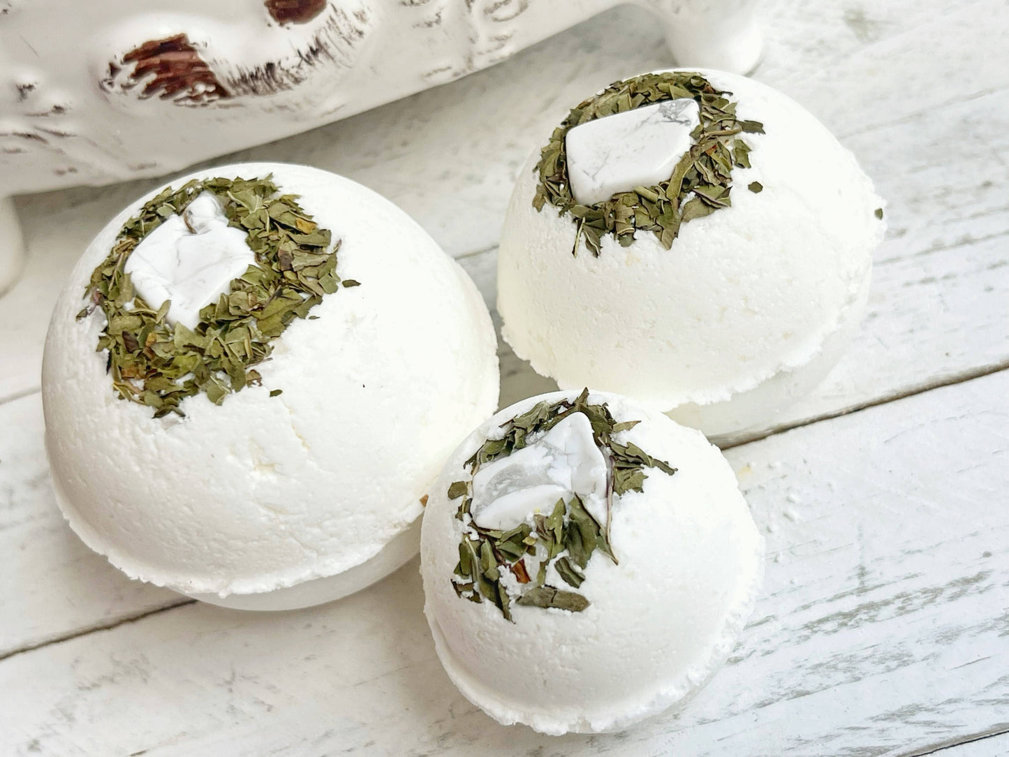 Howlite Bath Bombs with Cannabis Sativa Hemp Seed Oil