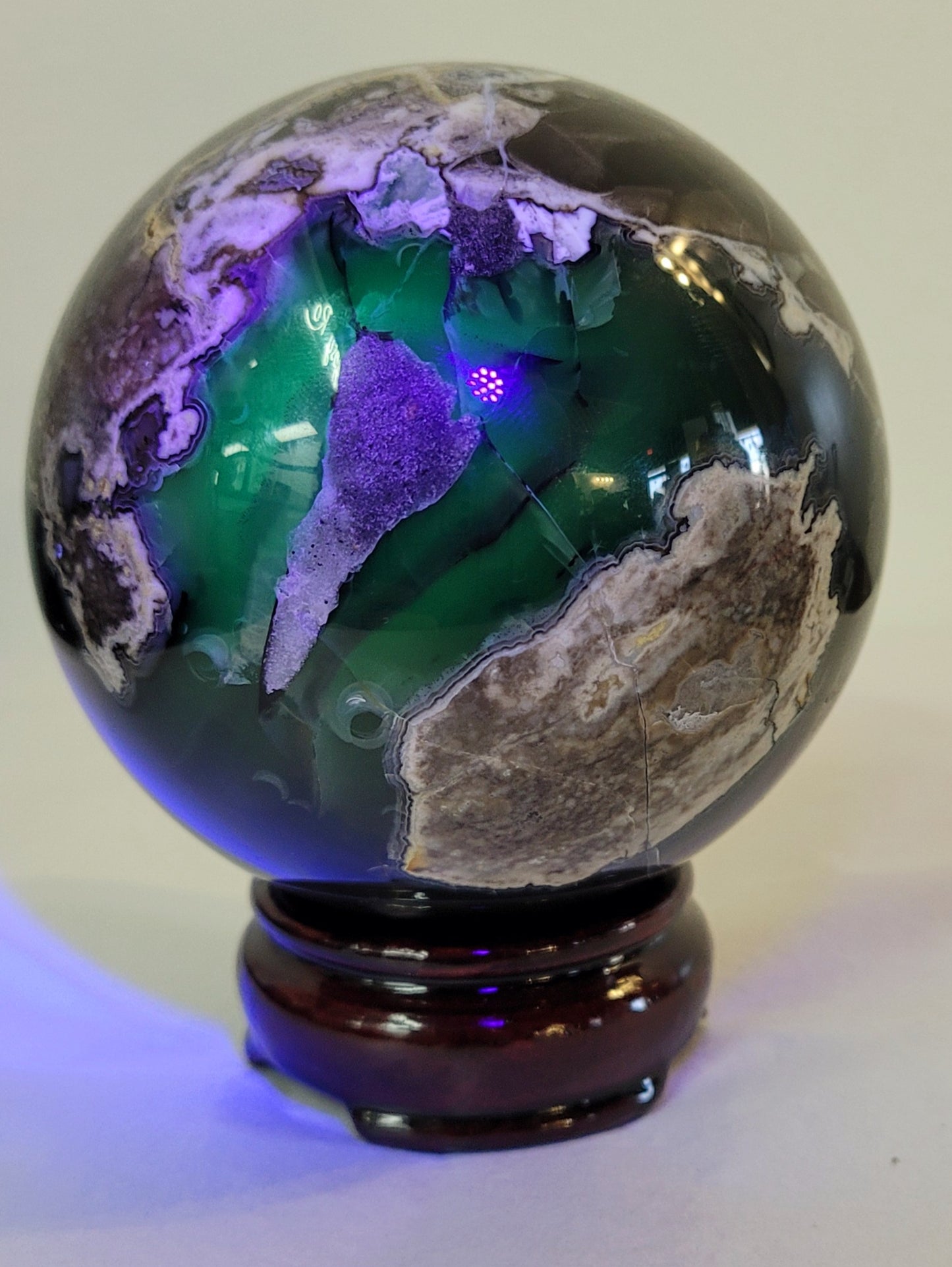 Volcano Agate Sphere (UV reactive)