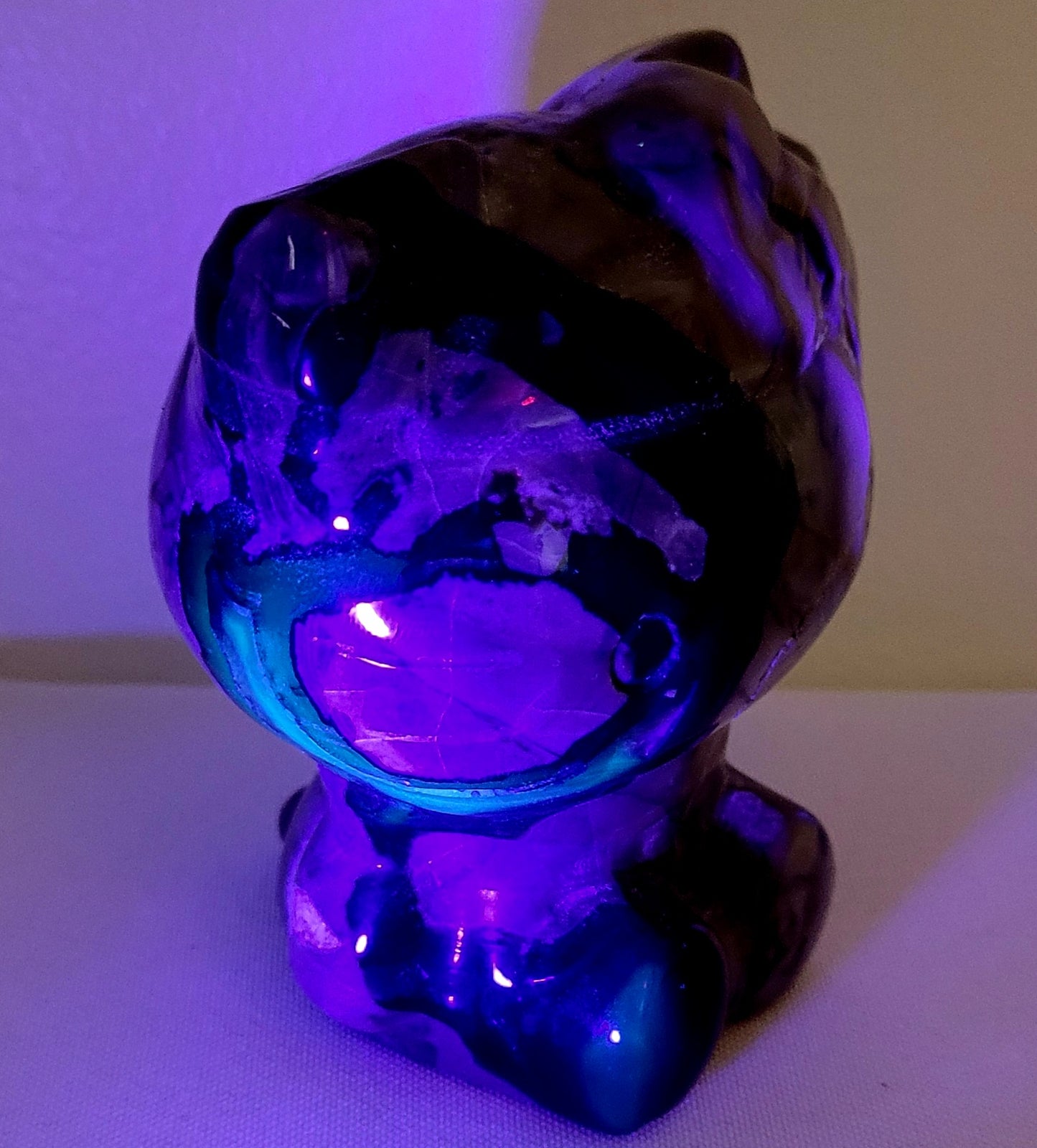 Volcano Agate Hello Kitty UV Reactive