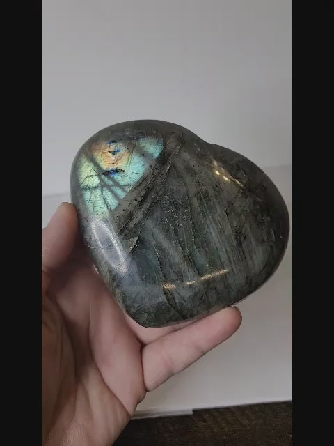 Load and play video in Gallery viewer, Labradorite
