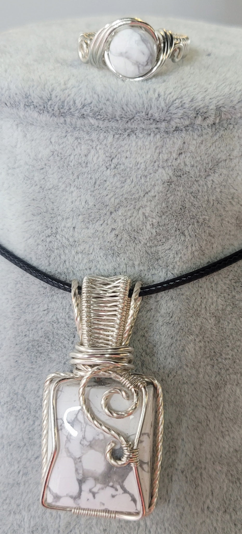 Howlite Pendant  and Ring Set